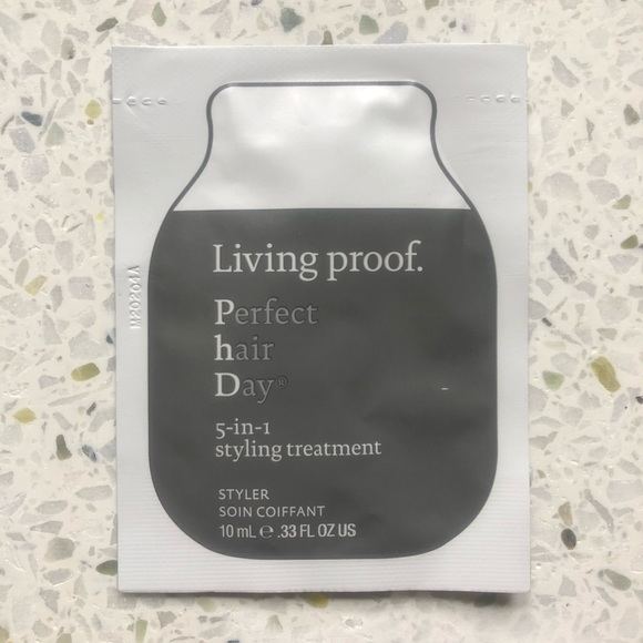 Living Proof Styling Treatment SAMPLE - Picture 2 of 3